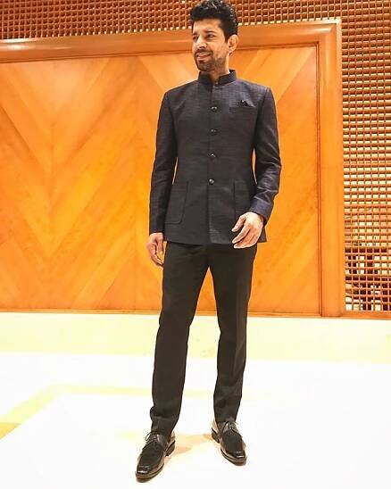 hero vineet singh