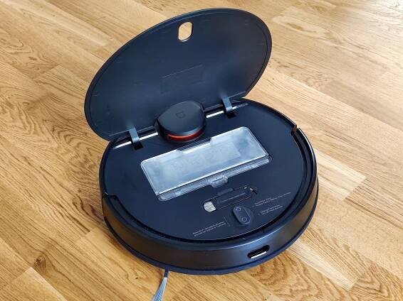 Xiaomi Mi Robot Vacuum Mop Pro vnitřek