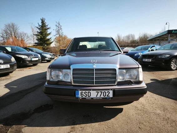 Mercedes-Benz 124 300D Turbo,Tažné,el. Šíbr