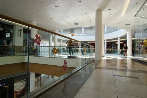 Zábradlí pro obchodní centrum Afi Palace Pardubice