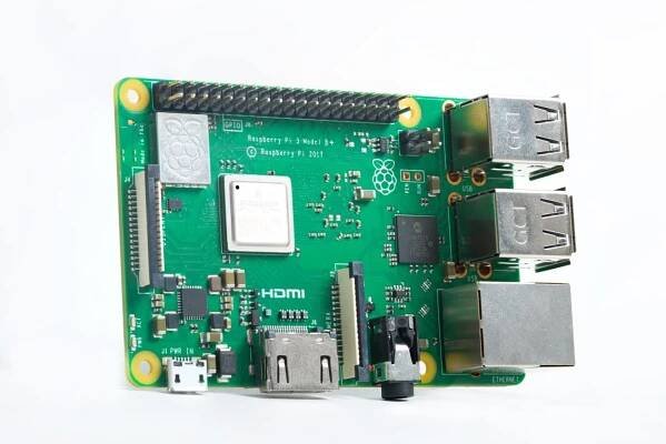 Windows 10 si můžete nainstalovat i na Raspberry Pi 3