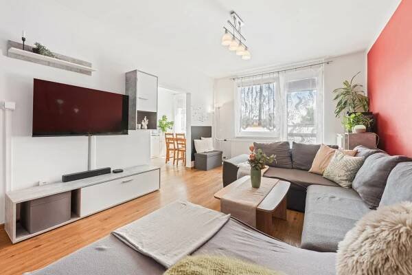Prodej bytu 3+1, sklep, balkon Černilov - PRODÁNO - David Církva