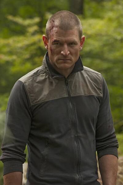 Protiúder - Epizoda 10 - Z filmu - Philip Winchester