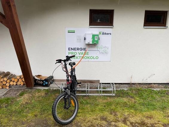 Nabíjecí stanice pro elektrokola Veřejné tábořiště Prášily – Powerbox.one