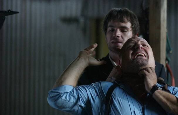 Oběť: Lovec krve - Z filmu - James D'Arcy, Michael Chiklis