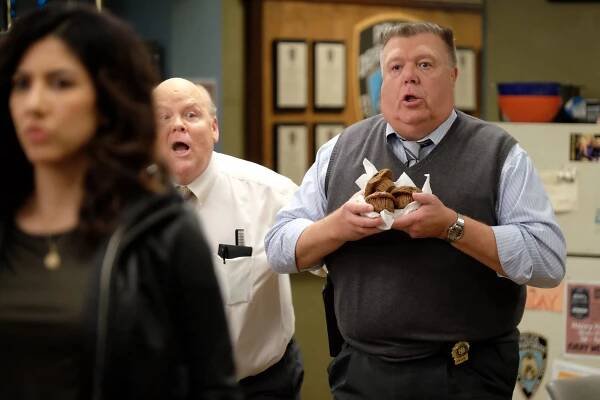Brooklyn 99 - Trouba - Z filmu - Dirk Blocker, Joel McKinnon Miller