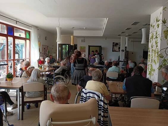 Pálení čarodějnic v AH Sychrov | Alzheimer Home