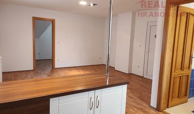 Pronájem bytu 2+kk, 45 m2, Dolní Benešov