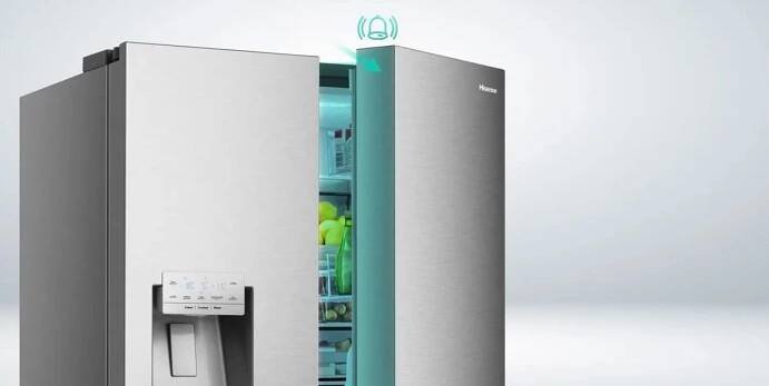 Americká lednice Hisense RS818N4TFC