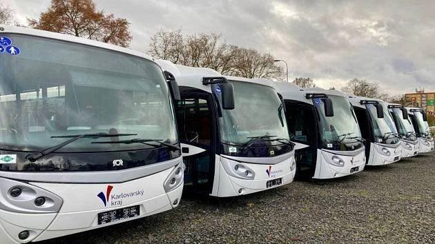 Starostové si kvůli autobusové dopravě dupli a krajští zastupitelé začali makat