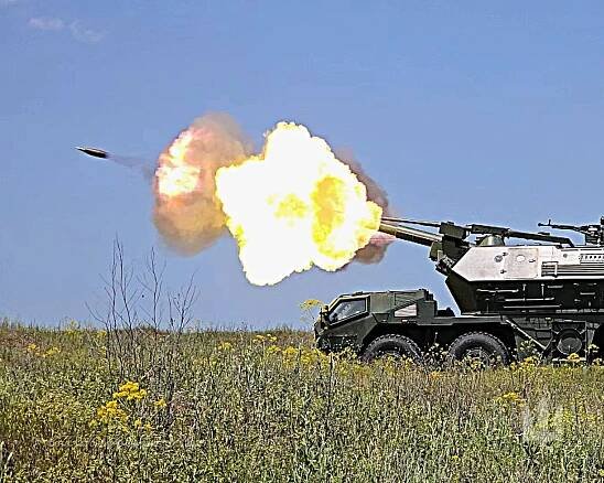 CZE - DANA-M2 (152mm samohybná kanónová houfnice) : Československo / ČR / SR (CZK/CZE/SVK)