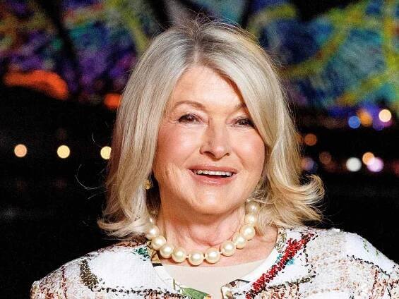 83-Year-Old Martha Stewart Wore the Rich-Looking Summer Staple That I, a 31-Year-Old, Am Sleeping On