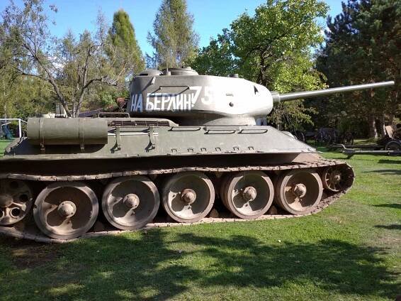 Tank T-34