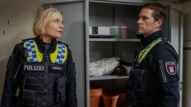 Policie Hamburk - Ehrenwertes Haus - Z filmu - Sanna Englund, Matthias Schloo