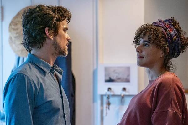 Hříšnice - Část II. - Z filmu - Matt Bomer, Parisa Fitz-Henley