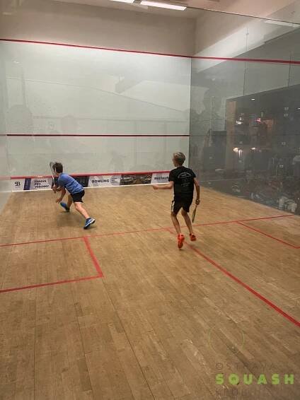REPORT SQUASH – turnaj juniorů A, Praha 26.10.-27.10.2024 – Juniorská sportovní akademie