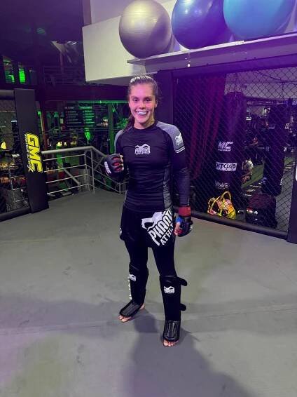 Lorena She-Hulk Cubero během tréninku s Phantom Athletics Martial Arts