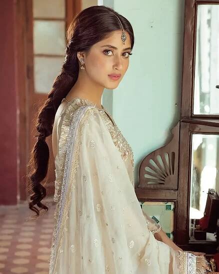 Sajal Ali In Dil Wali Gali Drama Cast