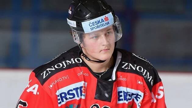 Strach o oko, dřina a teď odměna. Hokejista Abdul okusí KHL