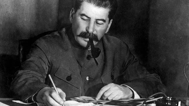 Stalina před útokem Němců varovali Churchill, sítě špionů i škodovácký inženýr, ale marně - Médium.cz
