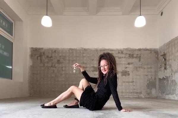 Chci přitáhnout mladé sběratele. Pro mnohé je umění investicí i cestou k inspiraci, říká galeristka Anna König Vlk