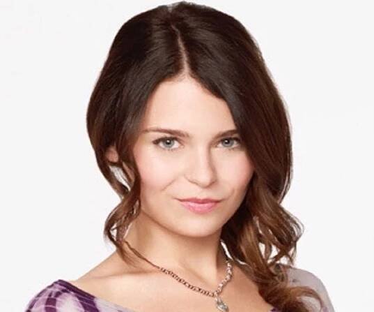 Alexandra Krosney Biography - Facts, Childhood, Family Life & Achievements