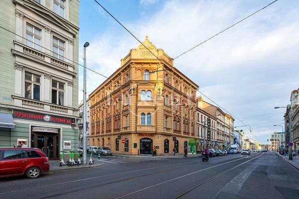 Prodej designového loftu 3+kk, 114 m2, v projektu Lofty Anděl, Praha 5 - Smíchov | Luxent