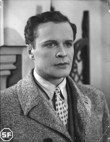Perheen musta lammas (1941)
