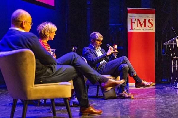 Over ons - Foundation Max van der Stoel