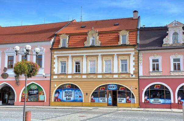 Soubor:Kadaň - dům čp. 81.jpg