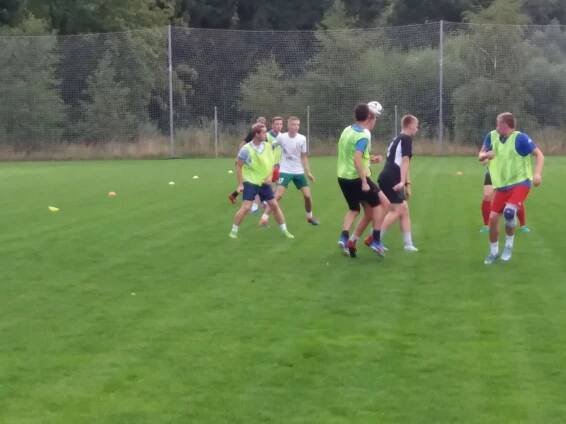 Estonci na tréninku | FC Olešnice