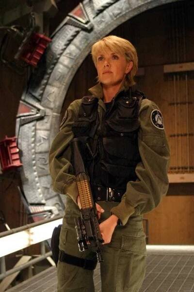 41 Hottest Pictures Of Amanda Tapping | CBG