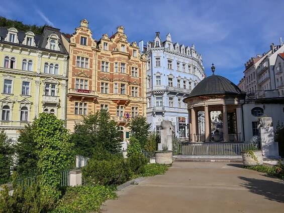 Karlovy Vary – slavné lázeňské město s jedinečnou atmosférou | PrimaVylety.cz
