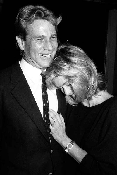 Ryan O'Neal and actress Farrah Fawcett 