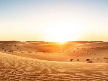 Výstřední Dubaj a závan pouště