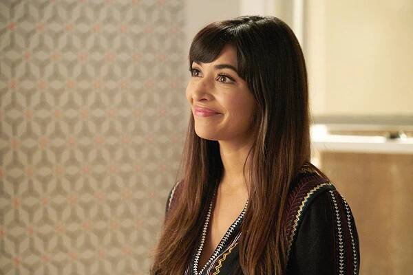 Nová holka - Ceceini chlapci - Z filmu - Hannah Simone
