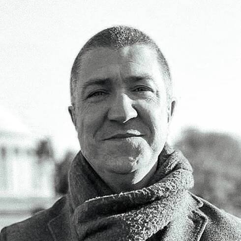 Headshot of Andrew Wilson