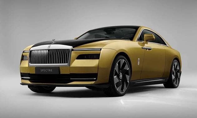 Rolls-Royce představil svůj první čistě elektrický model Spectre – DesignMag.cz