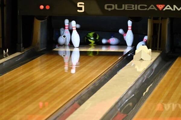 Bowling je zpátky! | Praha 1