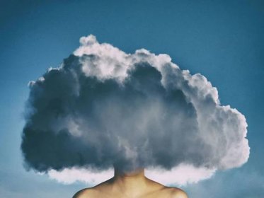 Here’s Why You’re Dealing With Brain Fog—and What You Can Do to Fight It