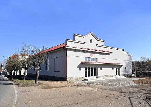 m4 architekti › Sokolovna Poříčí nad Sázavou