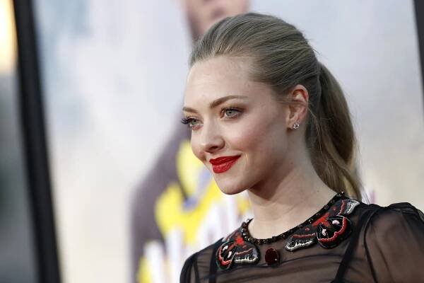 Nude photos leaked: Images of Amanda Seyfried's 'intimate moments' with ex-boyfriend stolen, published online