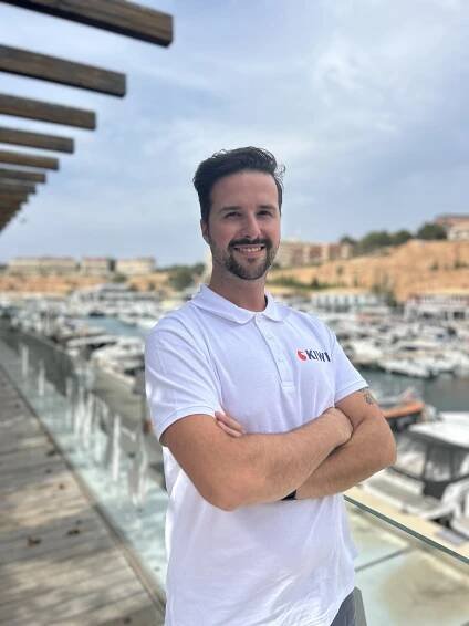 About us - Kiwi Mallorca - Kiwi Boat Charter Mallorca