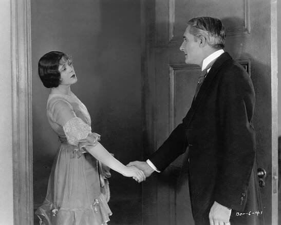 Alma Rubens, Edgar Norton - Marriage License? - Z filmu