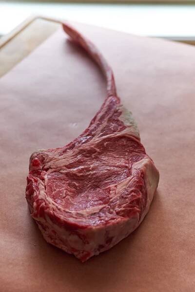 Tomahawk Steak