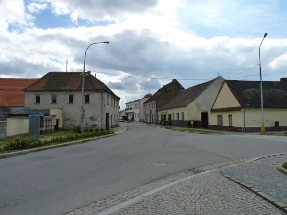 Soubor:Studená (okres Jindřichův Hradec) - křižovatka.JPG – Wikipedie