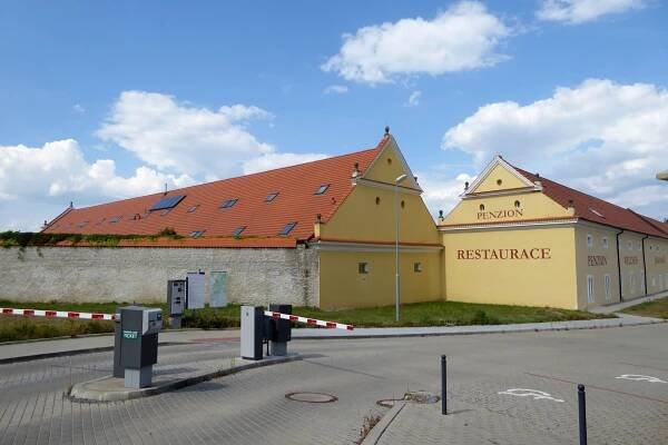 Fotogalerie • Záchytné parkoviště P+R Pražská (Parkoviště P+R) • Mapy.com