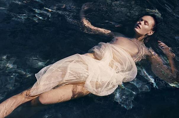 Frida Gustavsson model