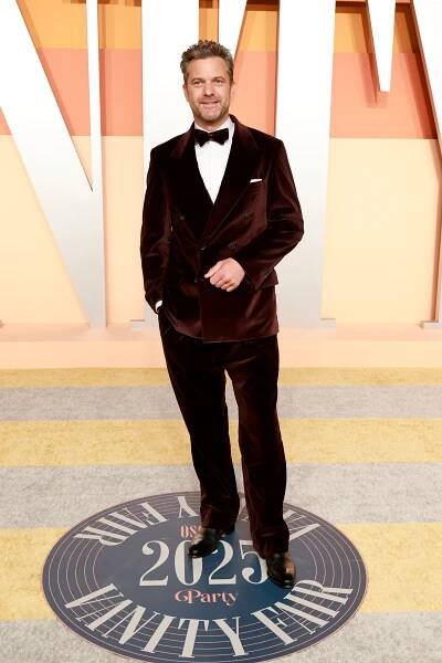 BEVERLY HILLS, CALIFORNIA - MARCH 02: Joshua Jackson attends the 2025 Vanity Fair Oscar Party Hosted By Radhika Jones at Wallis Annenberg Center for the Performing Arts on March 02, 2025 in Beverly Hills, California.  (Photo by Amy Sussman/Getty Images)

