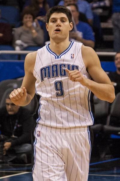 Soubor:Nikola Vucevic Washington at Orlando 2012.jpg